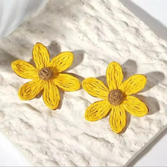 Anthropologie Bohemian Yellow Raffia Flower Earrings - Picture 1 of 8